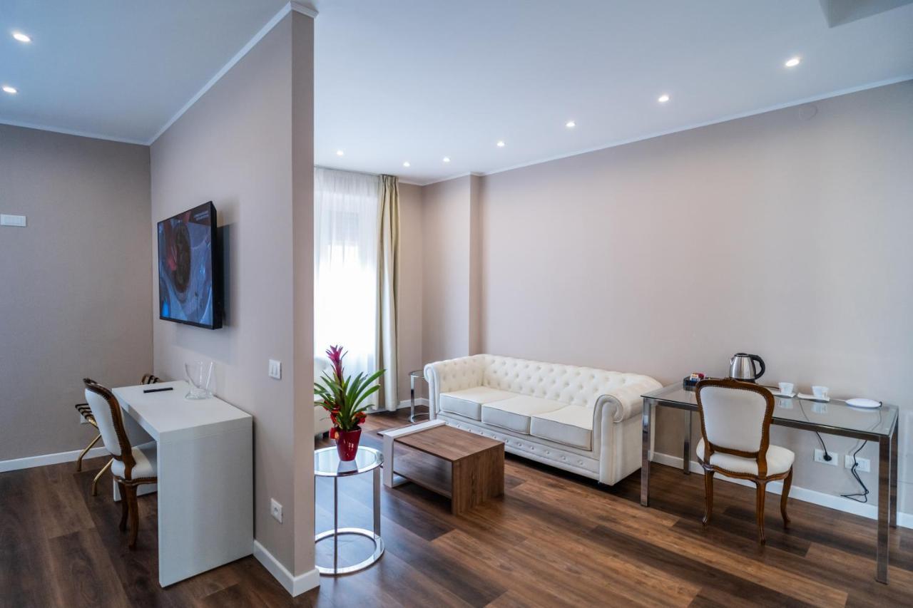 Hotel Globo Suite-Correnti Hotels Sanremo Luaran gambar