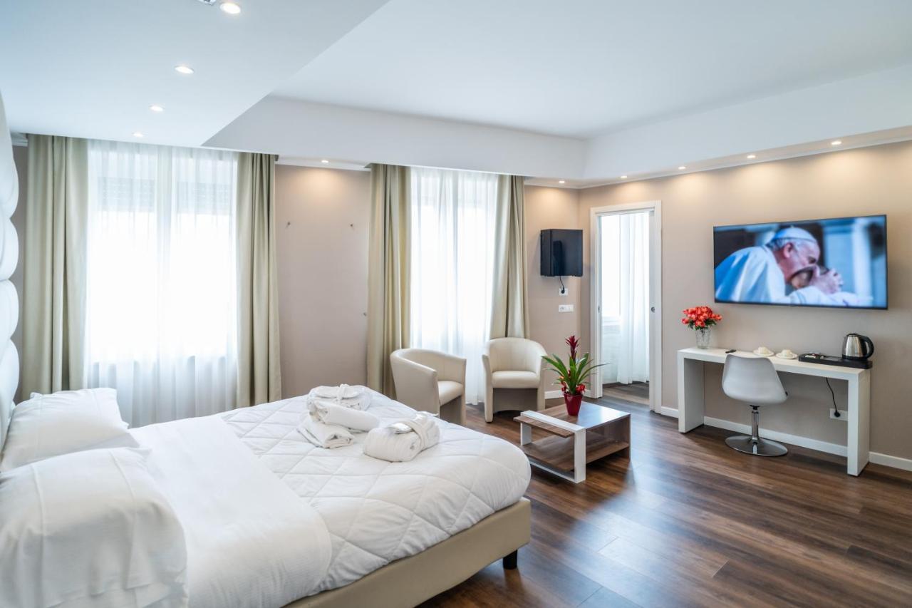 Hotel Globo Suite-Correnti Hotels Sanremo Luaran gambar