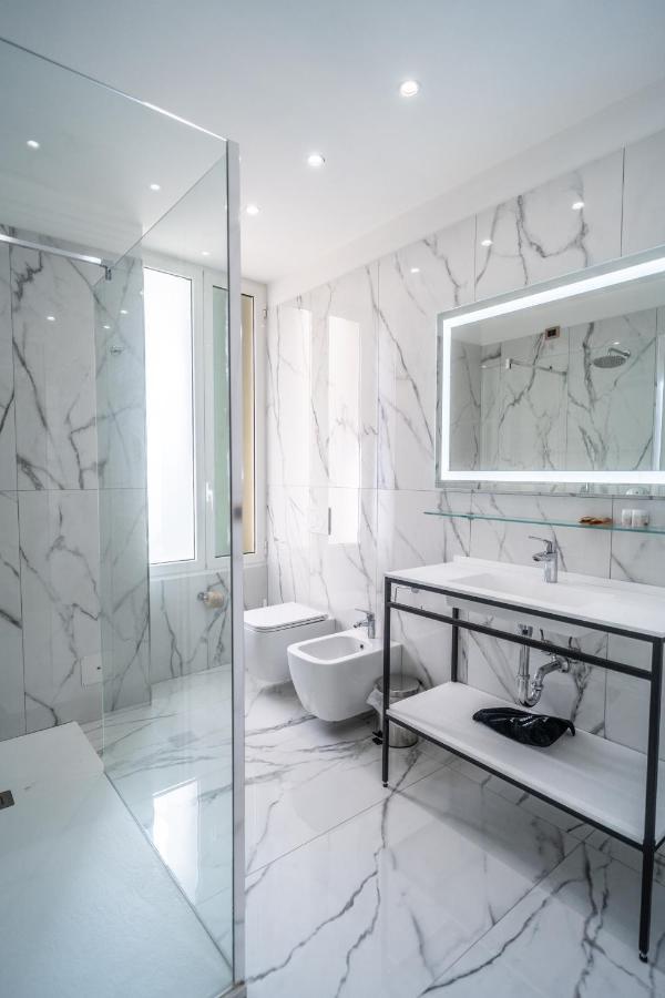 Hotel Globo Suite-Correnti Hotels Sanremo Luaran gambar