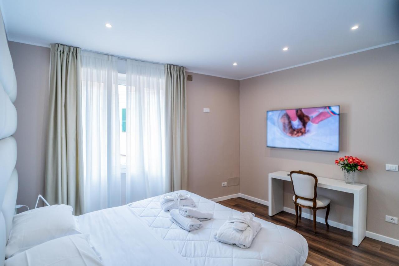 Hotel Globo Suite-Correnti Hotels Sanremo Luaran gambar