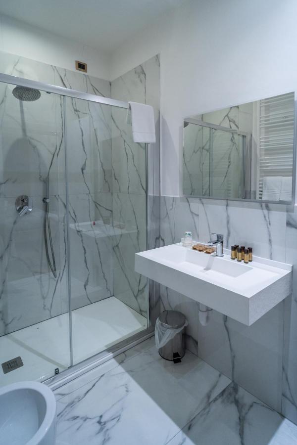 Hotel Globo Suite-Correnti Hotels Sanremo Luaran gambar