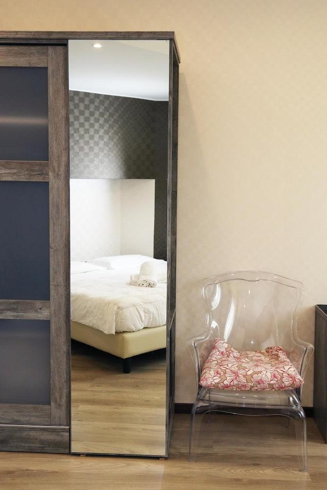 Hotel Globo Suite-Correnti Hotels Sanremo Luaran gambar