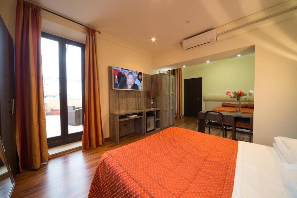 Hotel Globo Suite-Correnti Hotels Sanremo Luaran gambar