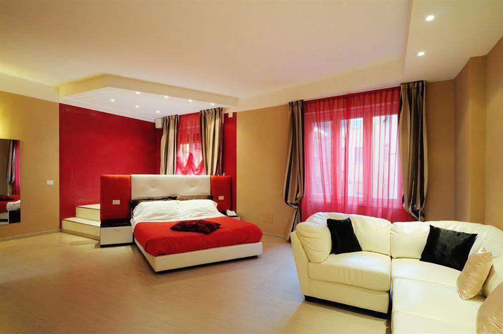 Hotel Globo Suite-Correnti Hotels Sanremo Luaran gambar